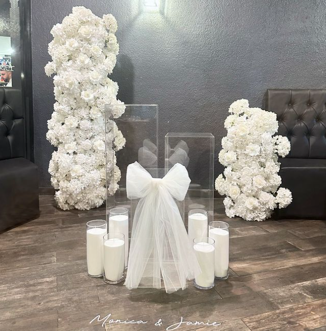 Plinth Set - White Florals