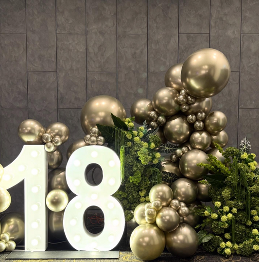 Balloon Set Up + Florals